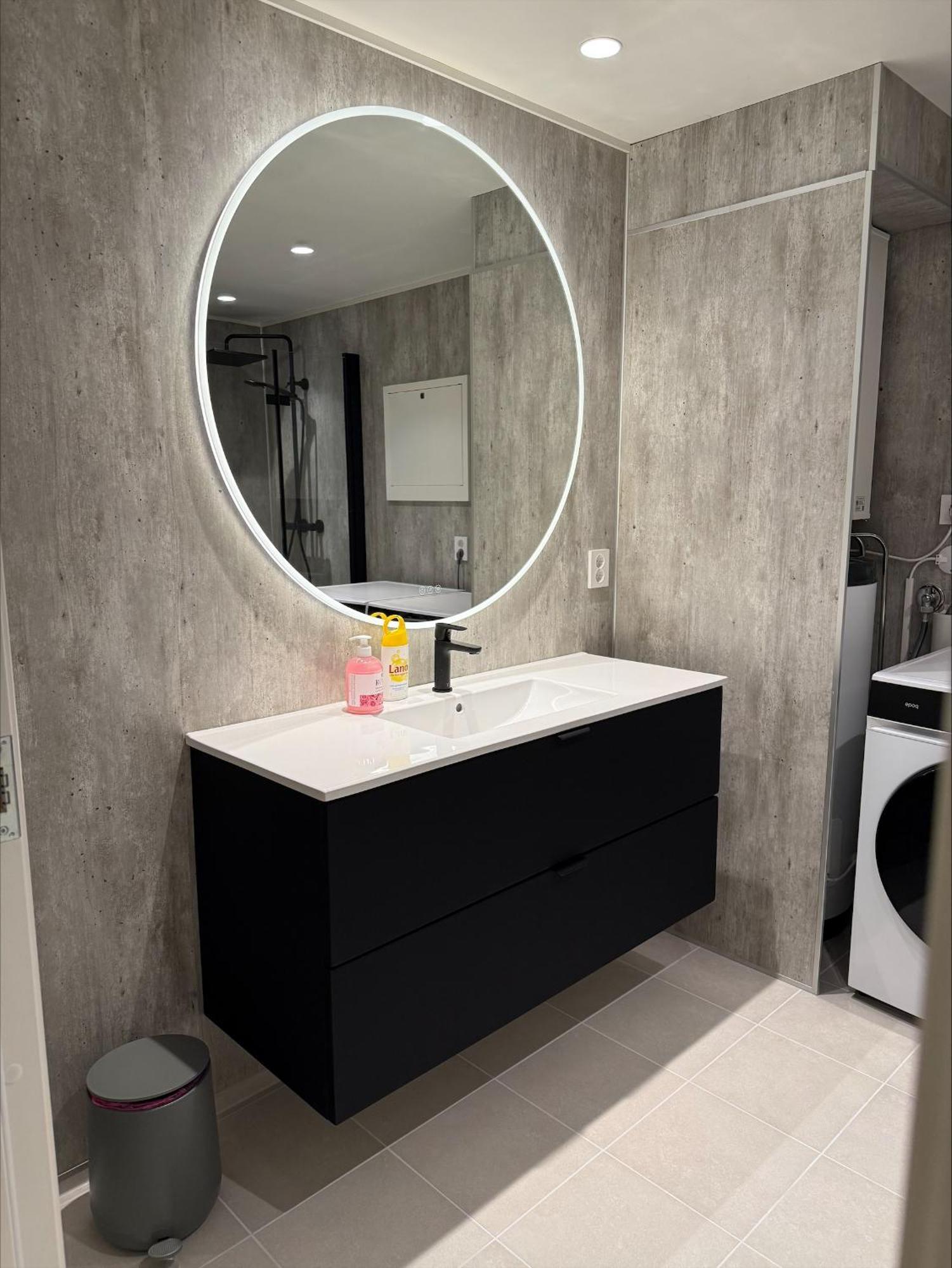 Floro Apartments Hotell Eksteriør bilde